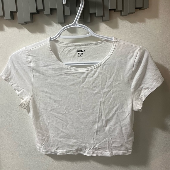 Sunday Best Cropped Top - Picture 3 of 5